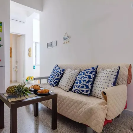 Residenza Smeraldo 12 Beds Sea View Holiday home *