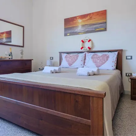Residenza Smeraldo 12 Beds Sea View * Porto Cesareo